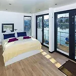 Botel Haus In Damgarten For 3 Personen