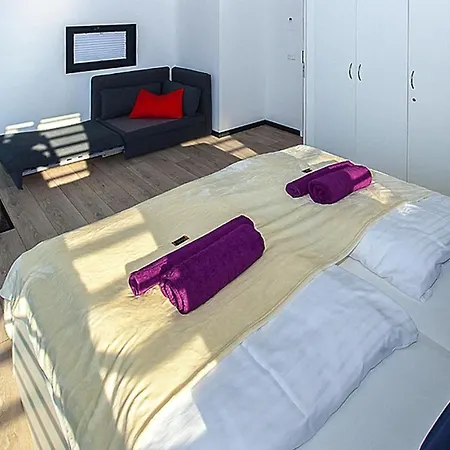 Houseboat Floating Blue Active, *