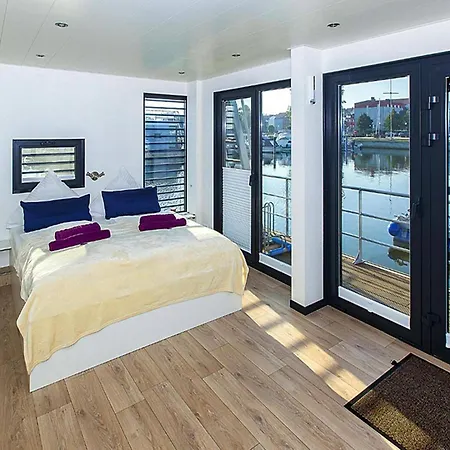 Botel Haus In Damgarten For 3 Personen
